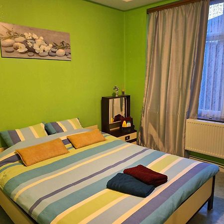 Simpele Slaapkamer Geraardsbergen Exterior foto